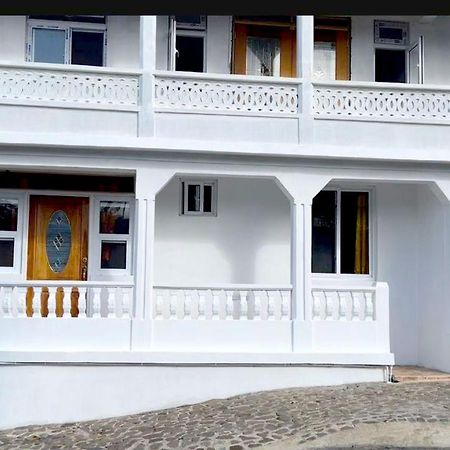 The Golden Inn Marigot ภายนอก รูปภาพ